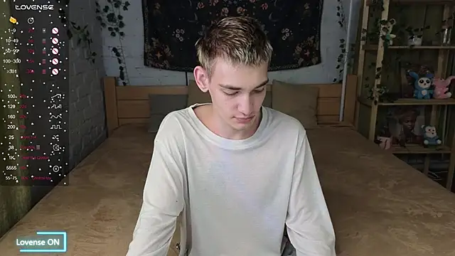 Nick Win online show from 10-24-25, 05:09