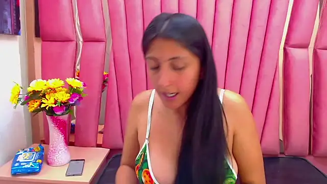Snapshot of Cameron_cutte chatting on 12-29-24, 03:11 Cameron cutte online show from 12-29-24, 03:11