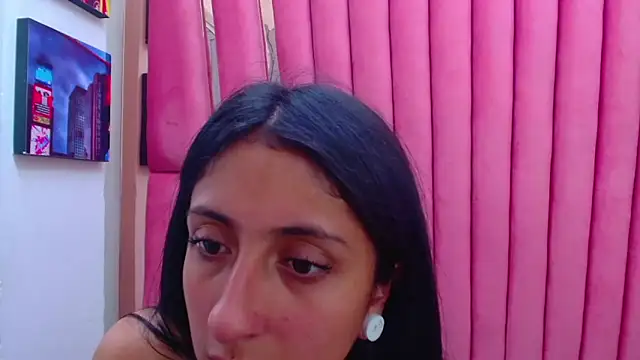 Snapshot of Cameron_cutte chatting on 01-16-25, 10:21 Cameron cutte online show from 01-16-25, 10:21
