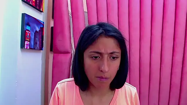Snapshot of Cameron_cutte chatting on 01-18-25, 10:28 Cameron cutte online show from 01-18-25, 10:28
