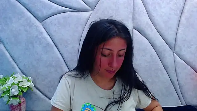 Snapshot of Cameron_cutte chatting on 01-30-25, 02:49 Cameron cutte online show from 01-30-25, 02:49