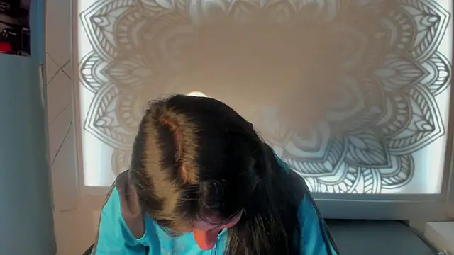 Snapshot of Cameron_cutte chatting on 02-19-25, 02:55 Cameron cutte online show from 02-19-25, 02:55