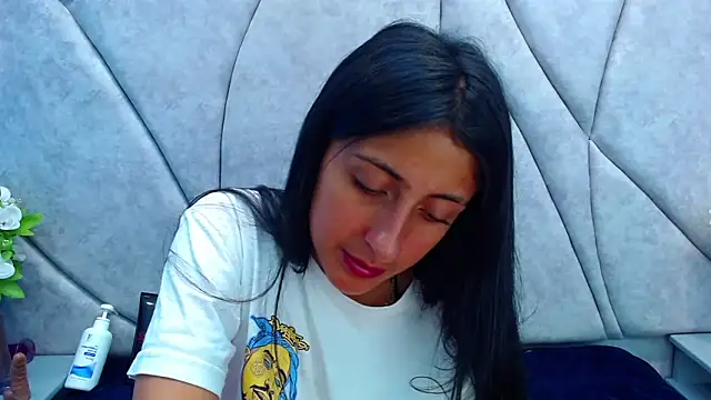 Snapshot of Cameron_cutte chatting on 02-26-25, 09:10 Cameron cutte online show from 02-26-25, 09:10