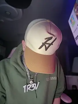 traejddd online show from 06-11-26, 02:59