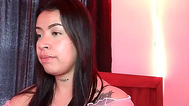 Snapshot of salome__hills1 chatting on 03-18-26, 04:32 salome hills1 online show from 03-18-26, 04:32