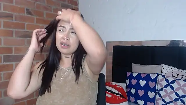 Snapshot of salome__hills1 chatting on 03-24-26, 06:13 salome hills1 online show from 03-24-26, 06:13