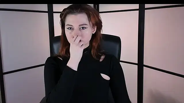 Snapshot of Goddess-Rose chatting on 01-12-25, 08:14 Goddess-Rose online show from 01-12-25, 08:14