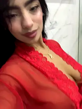 Snapshot of IzzyWild chatting on 10-01-25, 10:32 IzzyWild online show from 10-01-25, 10:32