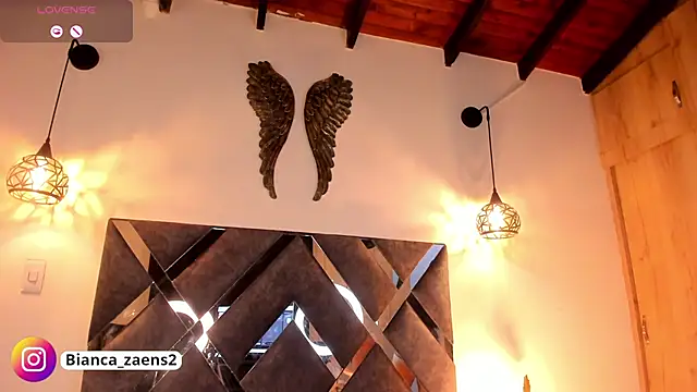 Snapshot of Bianca_zaens2 chatting on 03-08-25, 11:48 Bianca zaens2 online show from 03-08-25, 11:48