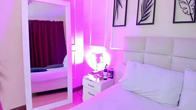 Snapshot of Alisa__walker chatting on 01-13-25, 07:21 Alisa walker online show from 01-13-25, 07:21