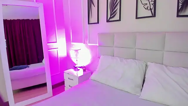 Snapshot of Alisa__walker chatting on 01-22-25, 07:13 Alisa walker online show from 01-22-25, 07:13