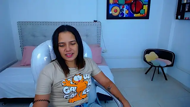 Chiqui milk  online show from 12-30-24, 07:11