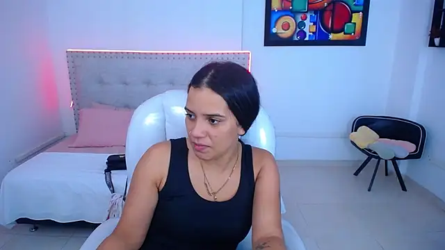 Chiqui milk  online show from 01-07-25, 06:56