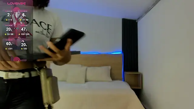 Chiqui milk  online show from 01-11-26, 01:16