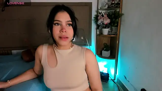 Natasha  Sccott online show from 01-15-25, 06:08