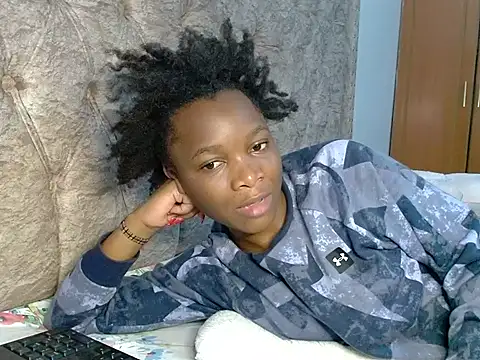 Naughty Girl17 online show from 12-02-25, 05:57