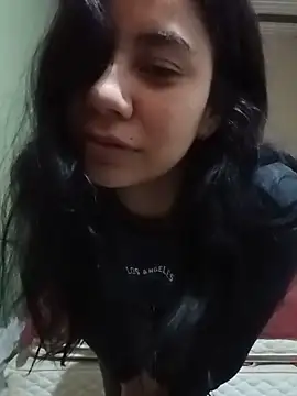 Snapshot of Michellluxo chatting on 05-24-26, 01:16 Michellluxo online show from 05-24-26, 01:16