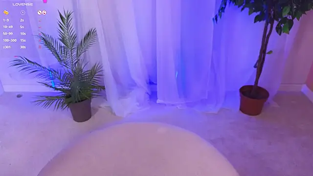 Mia Cheers online show from 01-23-25, 04:37