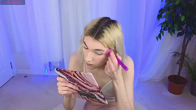 Mia Cheers online show from 02-26-25, 01:52