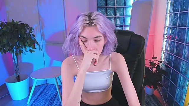 Mia Cheers online show from 09-14-25, 03:00