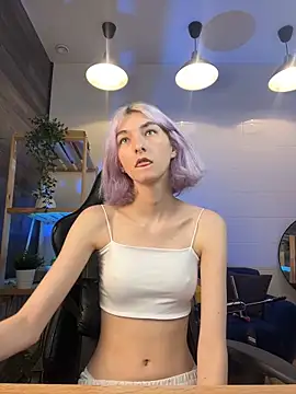 Mia Cheers online show from 09-15-25, 03:12