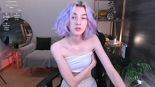 Mia Cheers online show from 10-03-25, 02:03