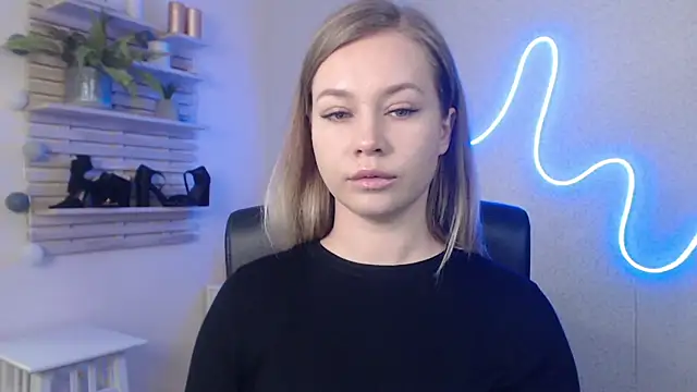 holly xglam online show from 01-16-25, 06:35