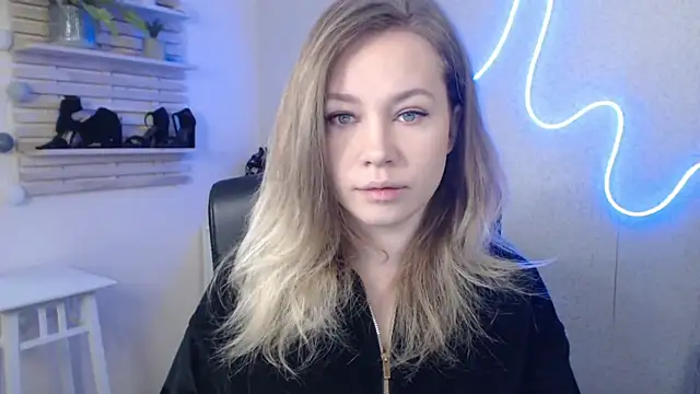 holly xglam online show from 01-24-25, 03:22