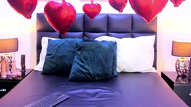 TaraCarson online show from 02-13-25, 12:35