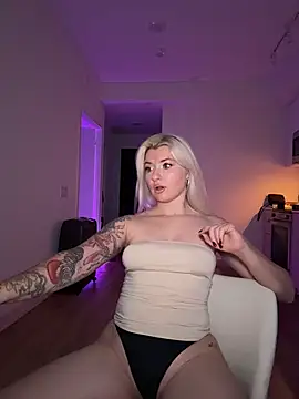 Snapshot of Anour_amour chatting on 11-23-25, 04:34 Anour amour online show from 11-23-25, 04:34