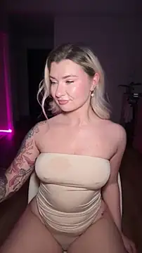 Snapshot of Anour_amour chatting on 03-29-26, 02:33 Anour amour online show from 03-29-26, 02:33