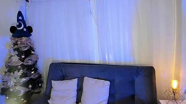 Snapshot of miel_gomez chatting on 12-18-24, 09:18 miel gomez online show from 12-18-24, 09:18