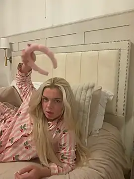 IrishTeenBarbie69 online show from 05-23-26, 09:41