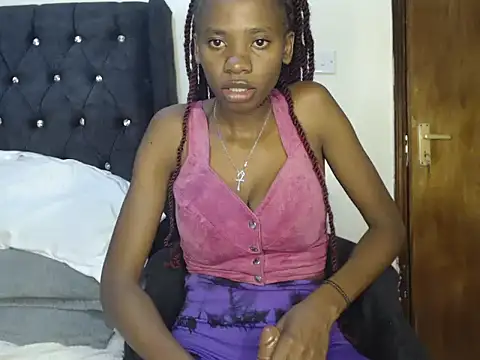 Snapshot of Sexyprecious01 chatting on 09-12-25, 01:44 Sexyprecious01 online show from 09-12-25, 01:44