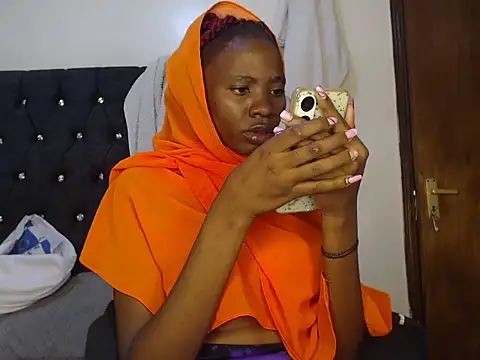 Snapshot of Sexyprecious01 chatting on 10-10-25, 01:21 Sexyprecious01 online show from 10-10-25, 01:21