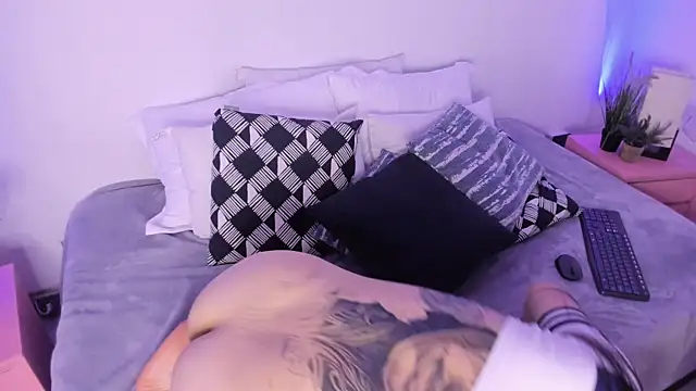 Grace Duppon online show from 12-10-24, 10:37