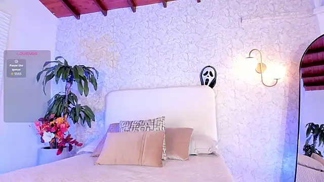 AlissPrince online show from 10-22-25, 10:37