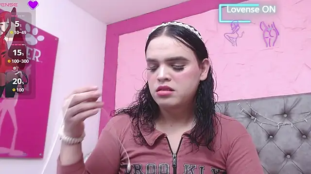 Pearl Michelts online show from 06-17-26, 01:12