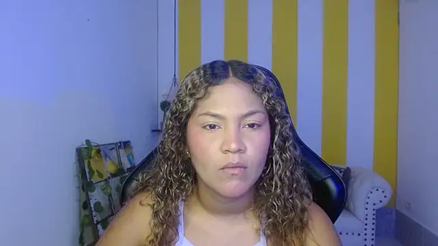 Snapshot of Cristal_War chatting on 01-03-25, 11:33 Cristal War online show from 01-03-25, 11:33