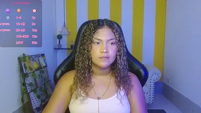 Snapshot of Cristal_War chatting on 01-06-25, 11:31 Cristal War online show from 01-06-25, 11:31