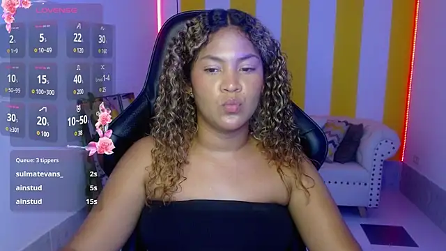 Snapshot of Cristal_War chatting on 01-17-25, 02:50 Cristal War online show from 01-17-25, 02:50