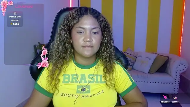 Snapshot of Cristal_War chatting on 01-22-25, 02:48 Cristal War online show from 01-22-25, 02:48