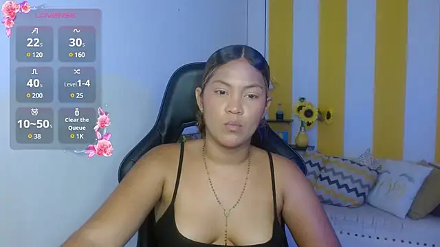 Snapshot of Cristal_War chatting on 01-22-25, 11:21 Cristal War online show from 01-22-25, 11:21