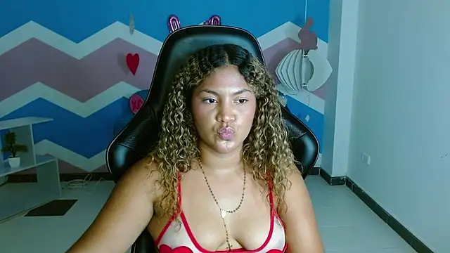 Snapshot of Cristal_War chatting on 02-14-25, 11:42 Cristal War online show from 02-14-25, 11:42