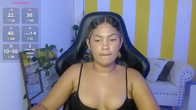 Snapshot of Cristal_War chatting on 02-22-25, 02:39 Cristal War online show from 02-22-25, 02:39