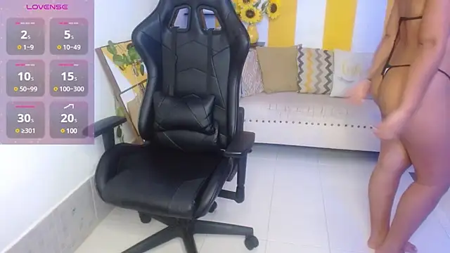 Snapshot of Cristal_War chatting on 03-04-25, 12:50 Cristal War online show from 03-04-25, 12:50