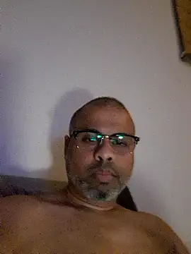 Snapshot of desi_black_cock chatting on 12-31-24, 09:53 desi black cock online show from 12-31-24, 09:53