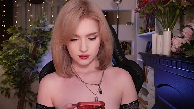 Chriss Fox online show from 02-25-26, 04:38