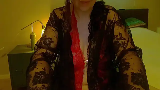 Ella Next Door online show from 12-25-24, 09:54