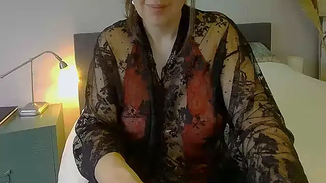 Ella Next Door online show from 12-29-24, 09:50